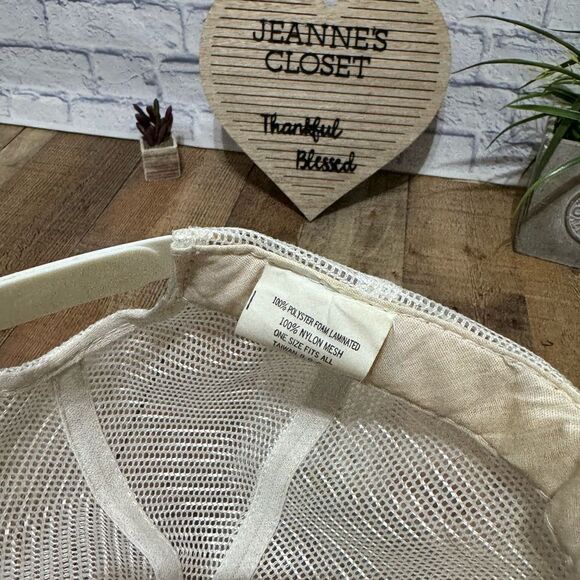 Vintage 80's Las Vegas Circus Circus Trucker Hat,  Adjustable Embroidered - Picture 7 of 10